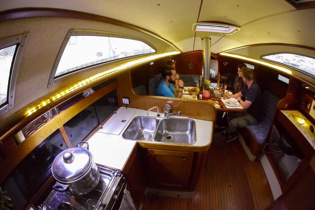 Norwavey, Sleep In A Boat Hotel Krokelvdalen Luaran gambar